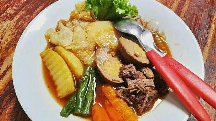 Menu Selat Bistik di Warung Selat Solo Mbak Lies