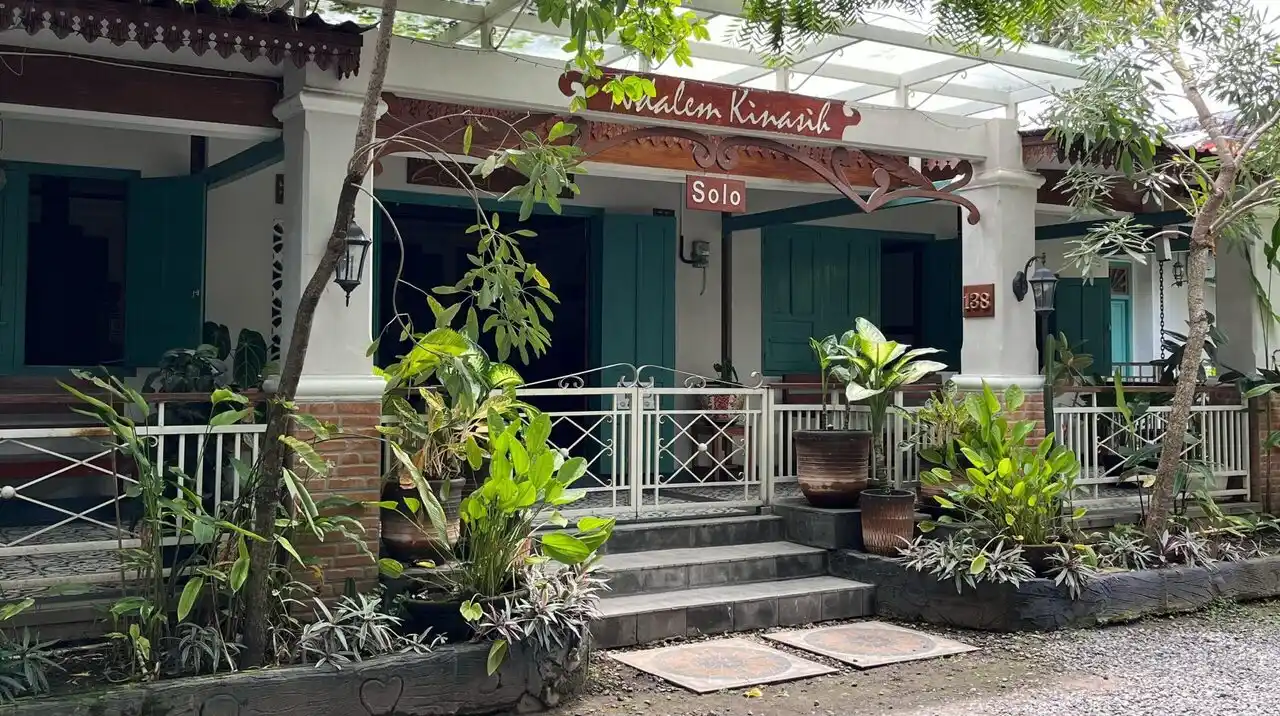 Ndalem Kinasih dari Depan