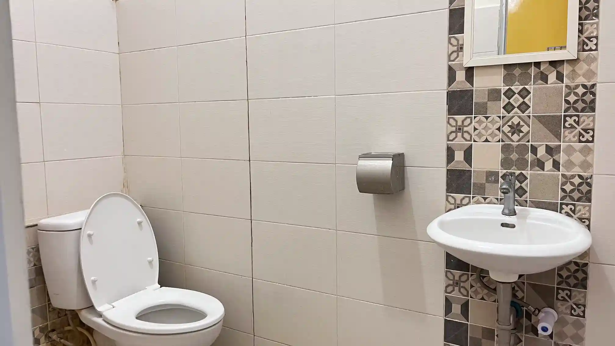 R.04 Polpleret Bathroom