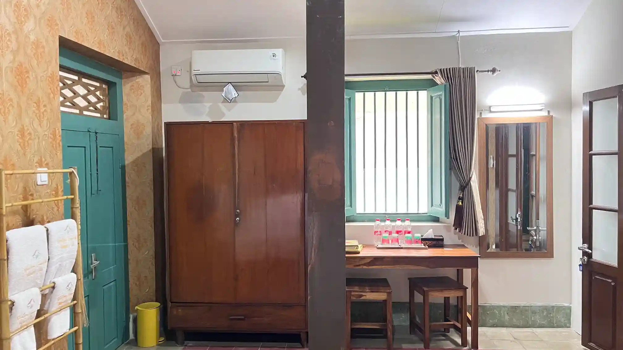 RA. Kasunanan Detail Kamar